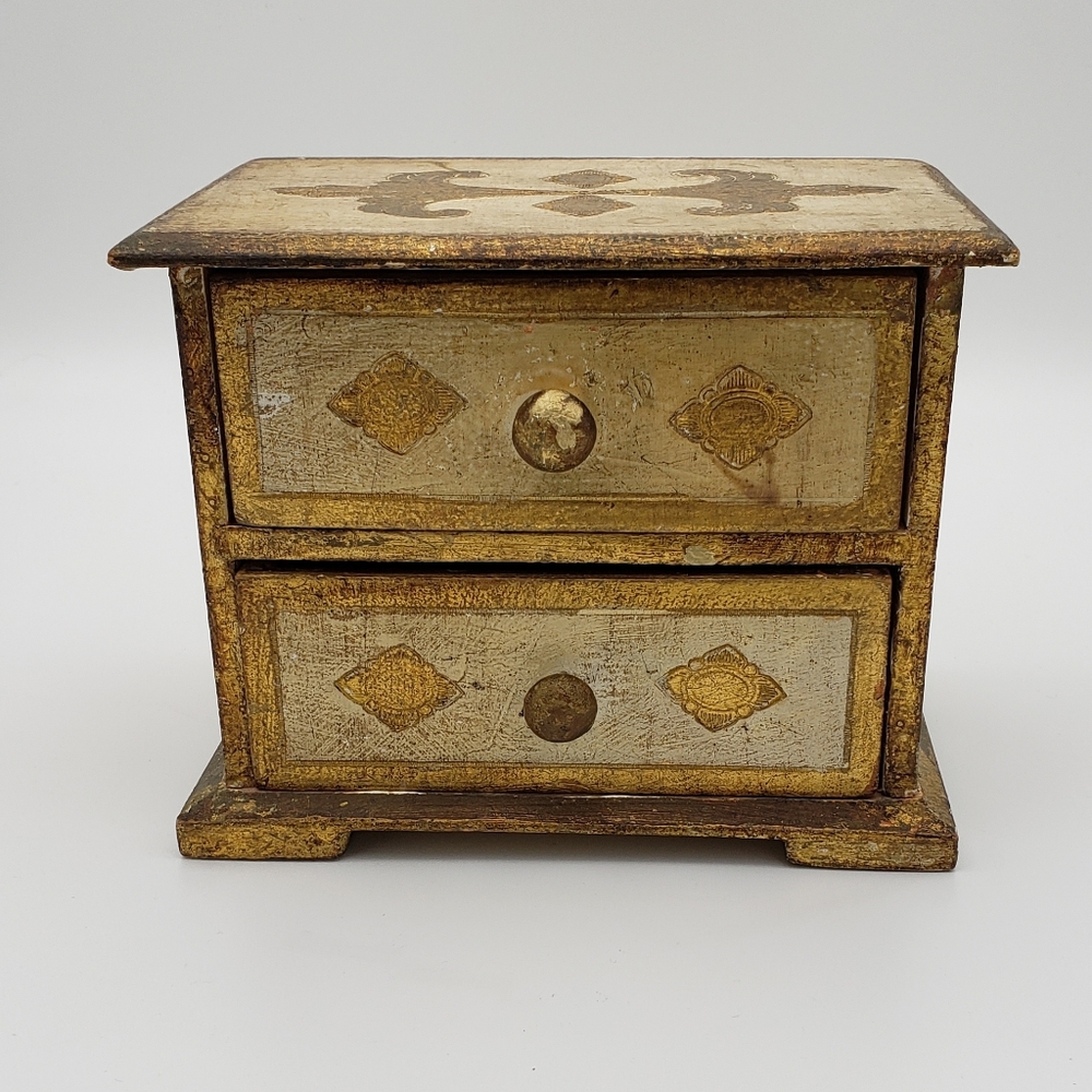 Vintage Florentine gold leaf jewelry box